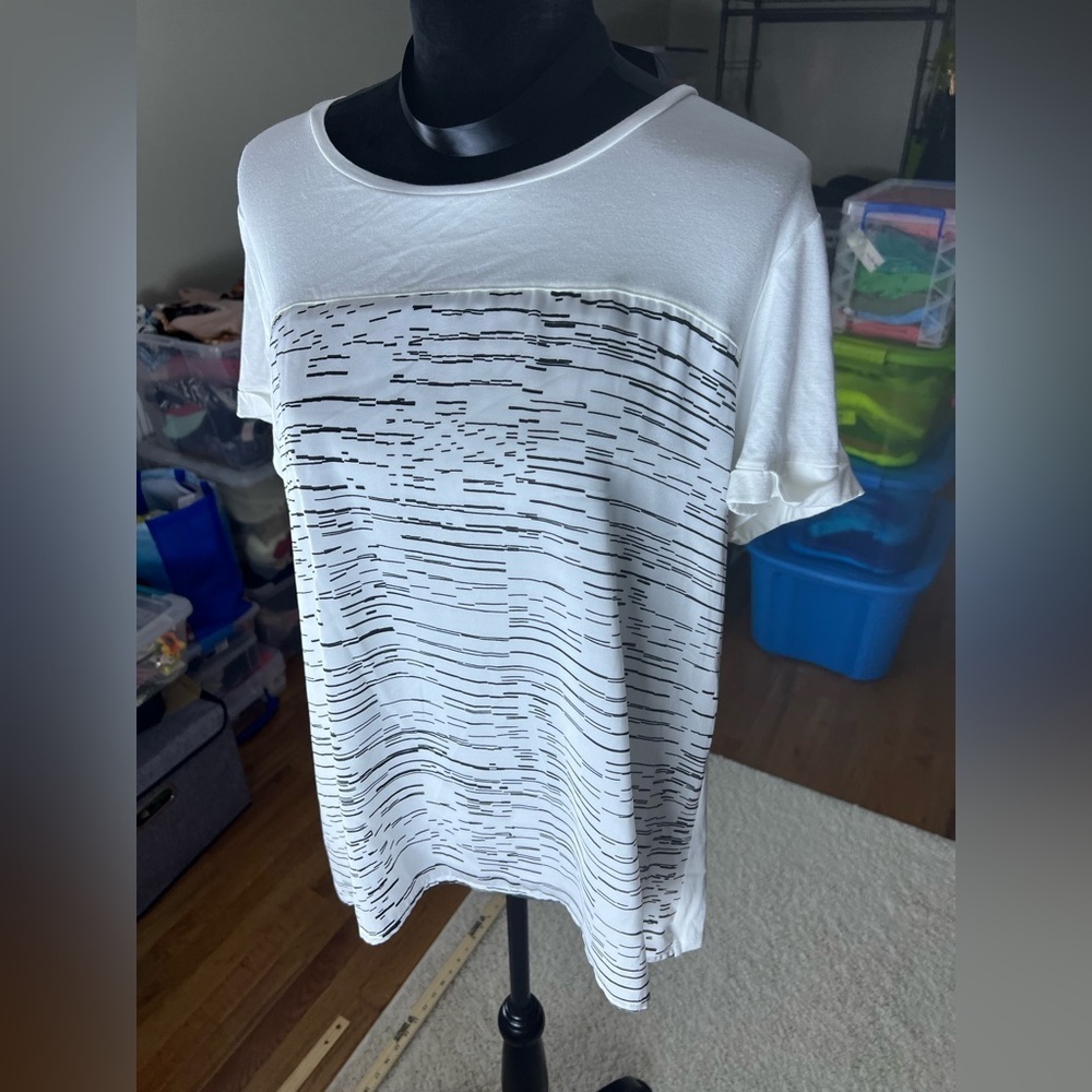 Women’s Petite XL APT. 9 Women's Short Sleeve Top